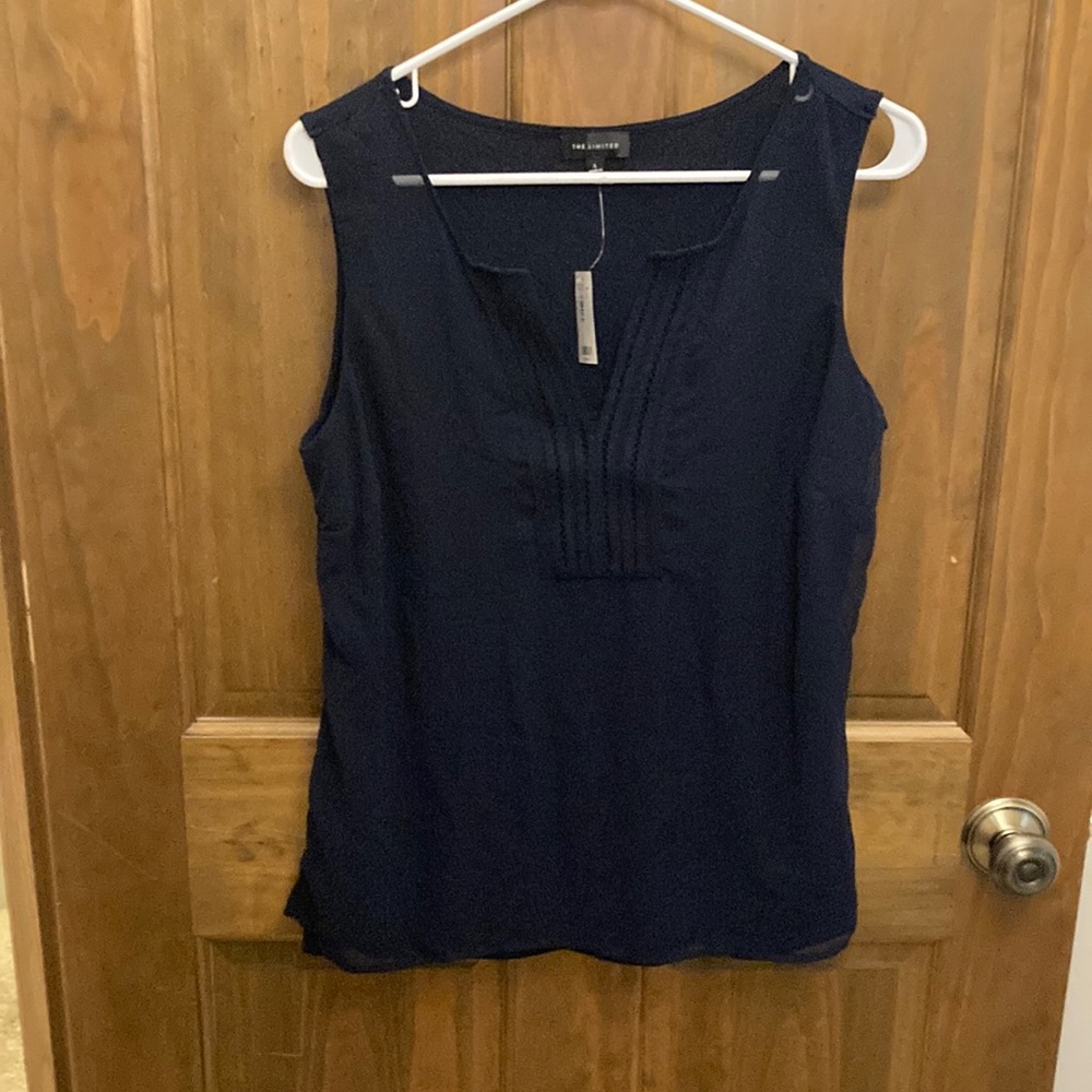 The Limited tank top in navy size large NWT